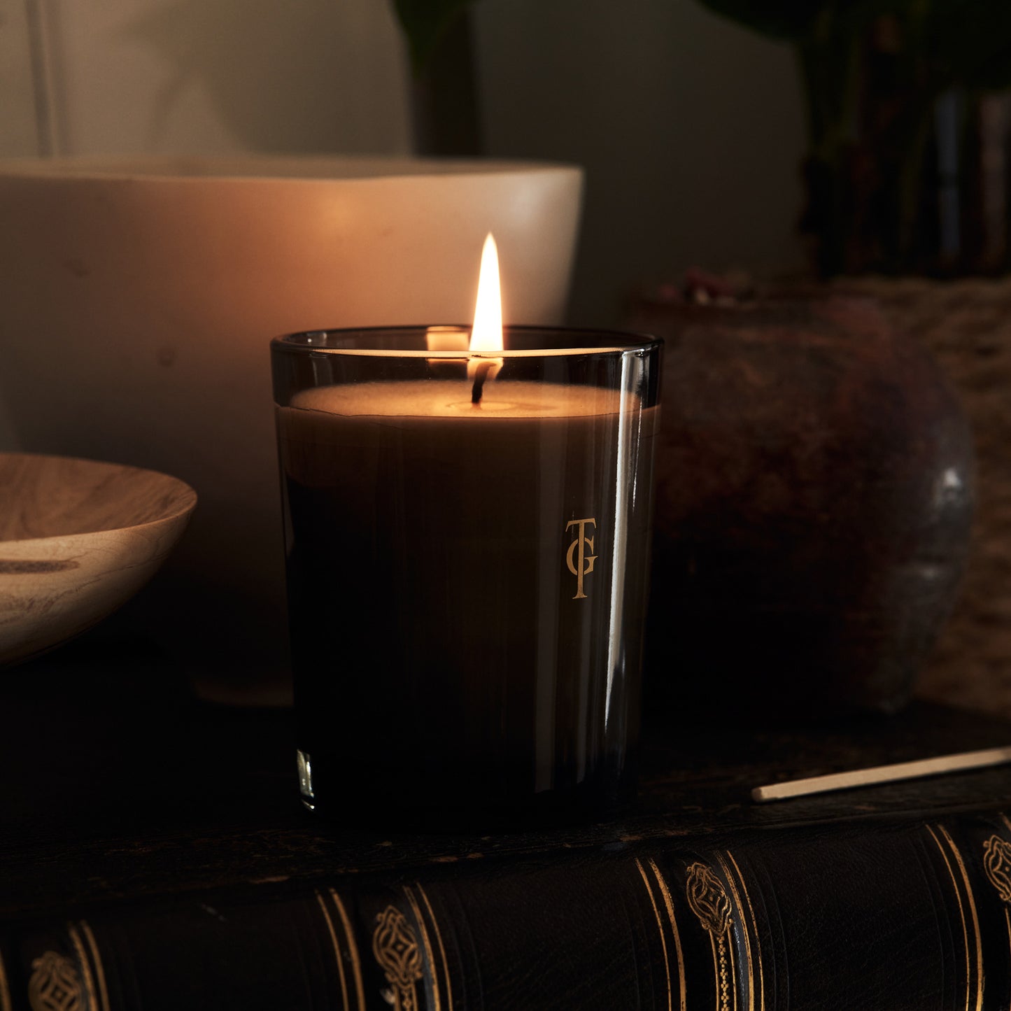 Classic Candle - Manor - English Garden